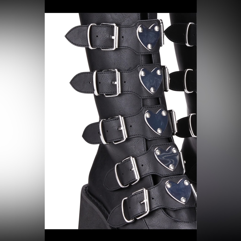 Demonia Lovesick trinity boots Size US 8